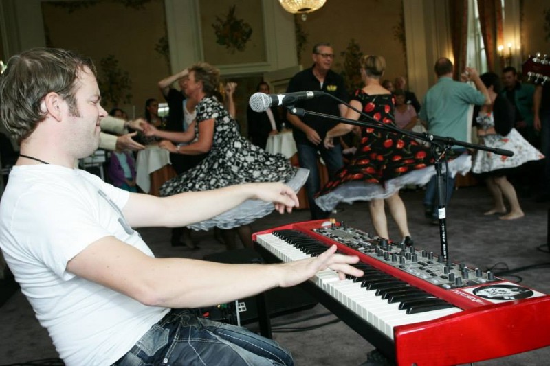 10444678_812175175472444_2401572297273669770_n